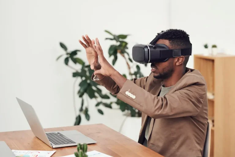 A Fresh 5G technology and connectivity Angle for Writing About fontmirror.com