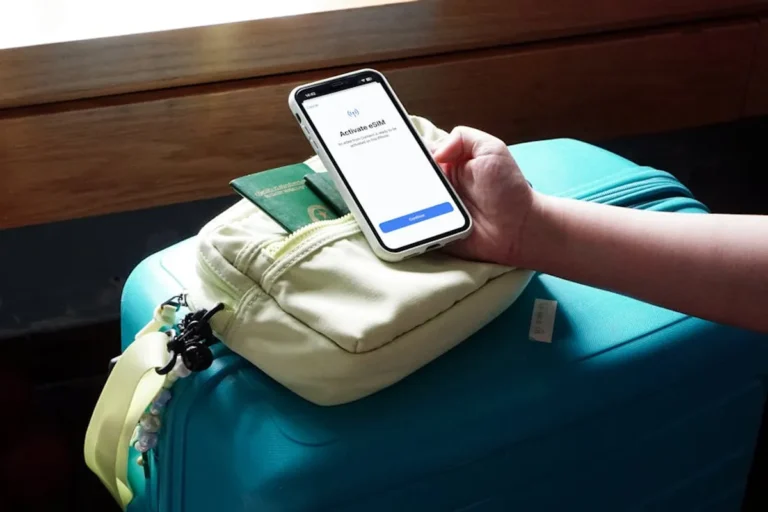 Best Travel eSIM Apps for International Trips